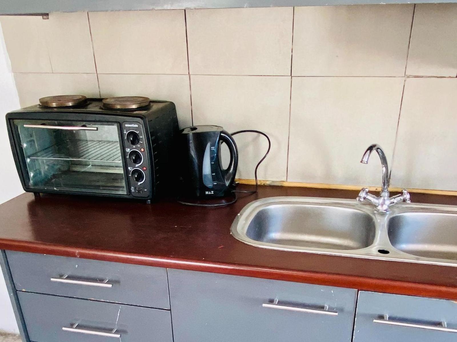 Apartment Le Leu Self Catering Cape Town